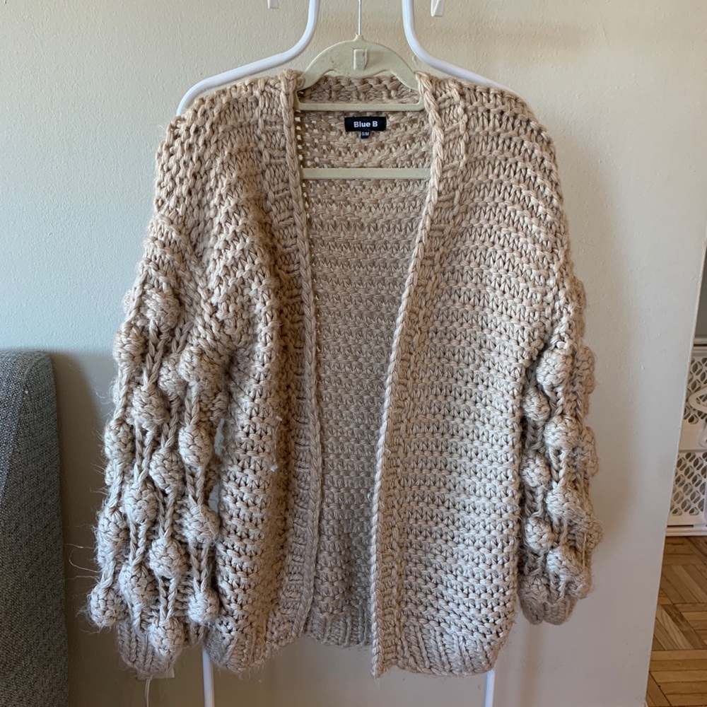 Oversized Bubble-Stitch Sleeve Cardigan